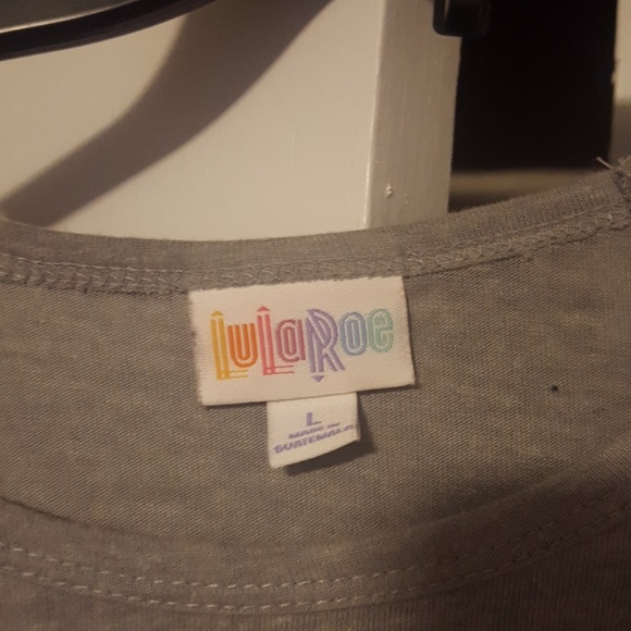 LuLaRoe Randy T - Picture 3 of 3